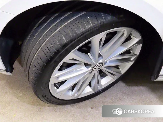 Volkswagen Passat GT (B8) id 3055770 из Кореи 11