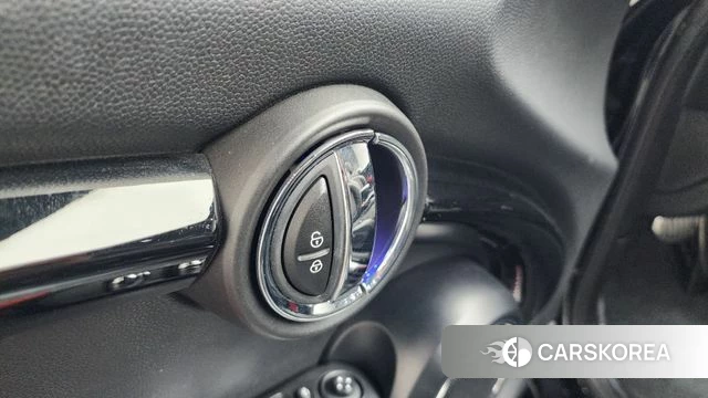 Mini Cooper S Convertible id 4203089 из Кореи 11