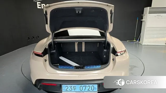 Porsche Taycan id 3312121 из Кореи 11