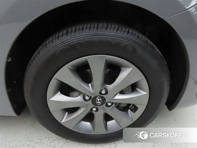 Hyundai Accent (New type) id 3176615 из Кореи 11