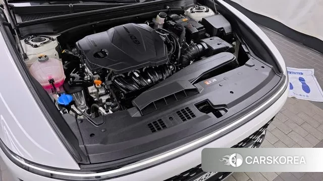 Hyundai Grandeur (GN7) id 3770482 из Кореи 11