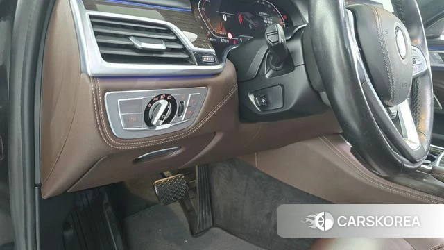 BMW 7 Series (G11) id 4625383 из Кореи 11