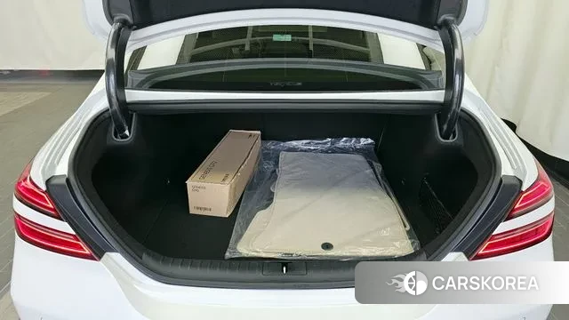 Genesis The New G70 id 3680878 из Кореи 11