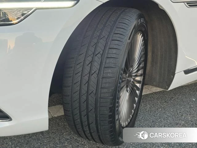 Genesis G90 id 4780117 из Кореи 11