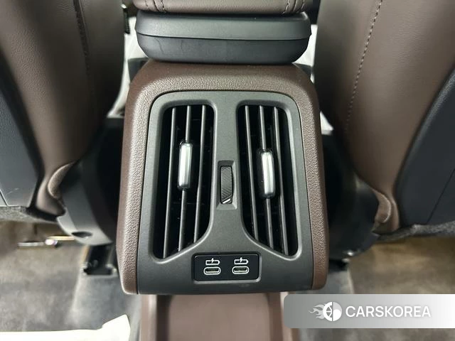 BMW X1 id 4278077 из Китая 11