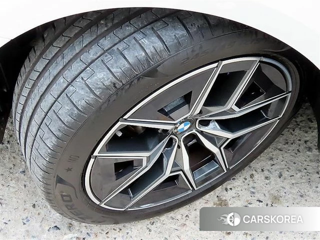 BMW 5 Series (G60) id 4734798 из Кореи 11