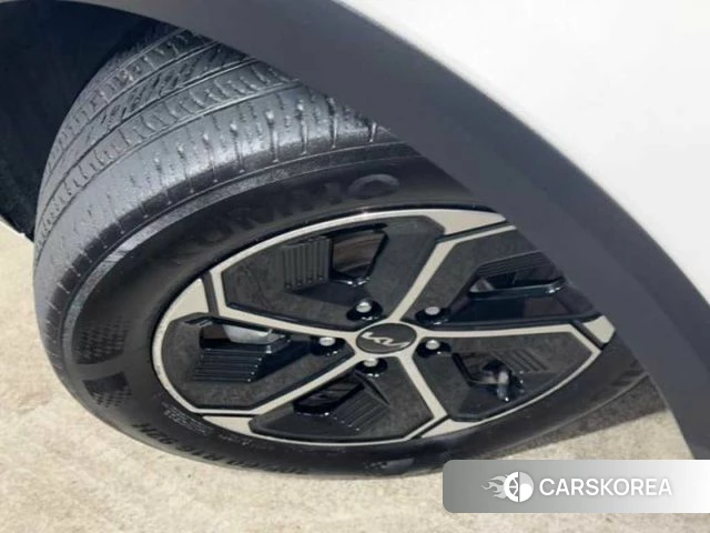 Kia Di Ol Nu Niro id 4915731 из Кореи 11
