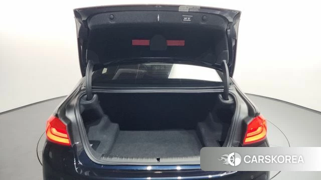 BMW 5 Series (G30) id 3886571 из Кореи 11