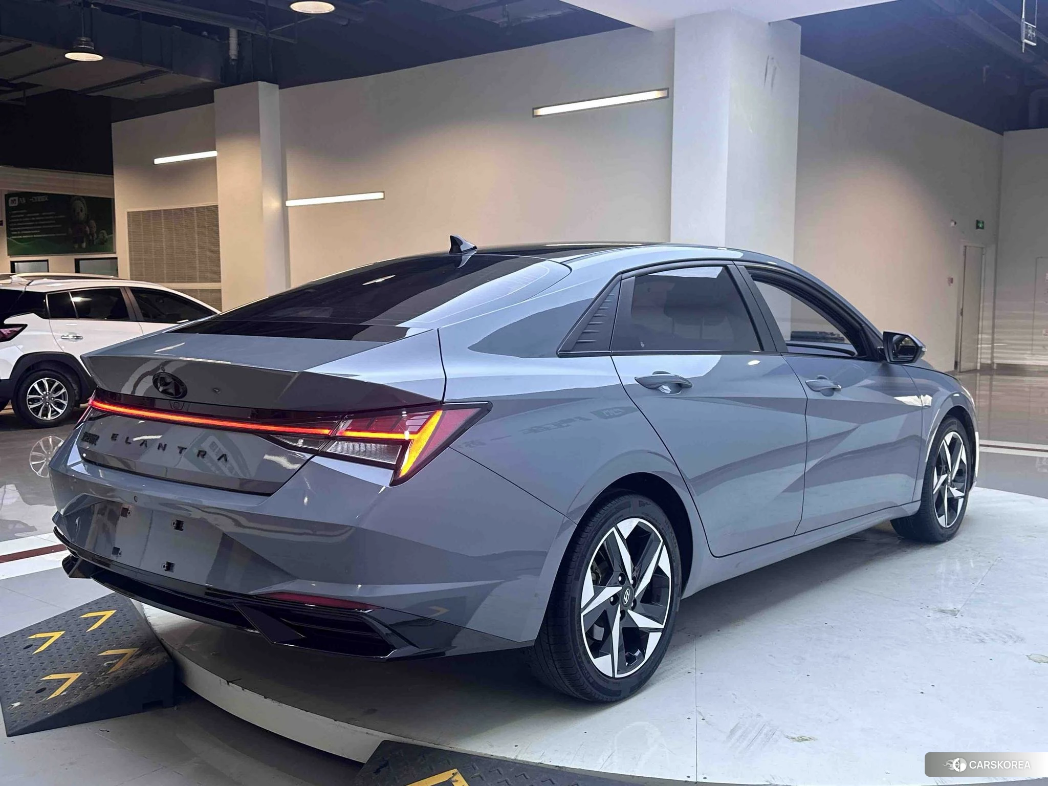Hyundai Elantra id 4461741 из Китая 11