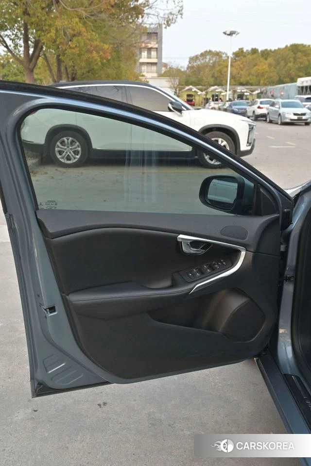 Volvo V40 id 4210924 из Китая 11