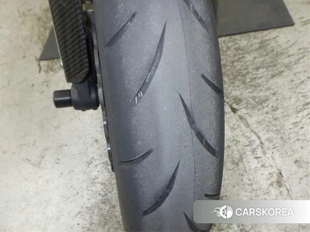 Kawasaki Z1000 id 4237570 из Японии 11