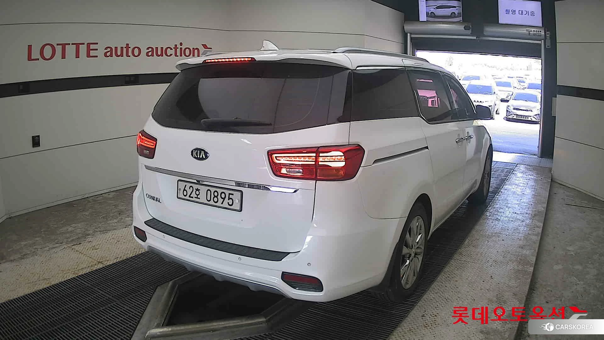 Kia Carnival id 4909152 из Кореи 11