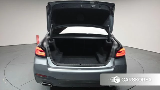 BMW 5 Series (G30) id 4267171 из Кореи 11