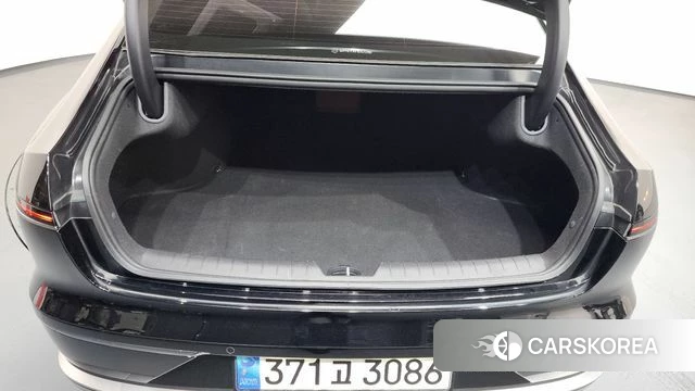 Hyundai Grandeur (GN7) id 3864989 из Кореи 11