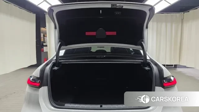 BMW 7 Series (G70) id 3555104 из Кореи 11