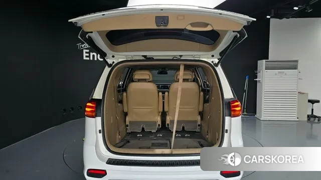 Kia The New Carnival id 3313043 из Кореи 11