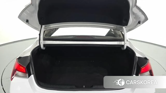 Hyundai Avante (CN7) id 3865579 из Кореи 11