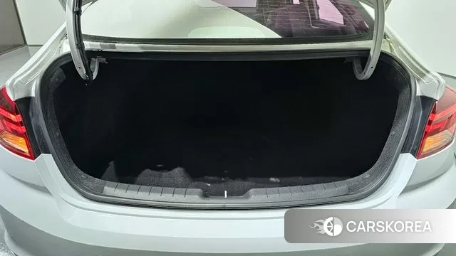 Hyundai The New Avante AD id 3336392 из Кореи 11