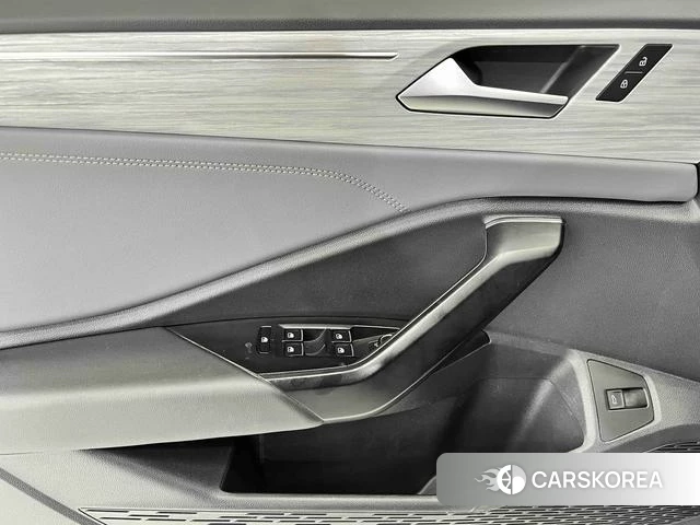 Volkswagen Sagitar id 4276420 из Китая 11