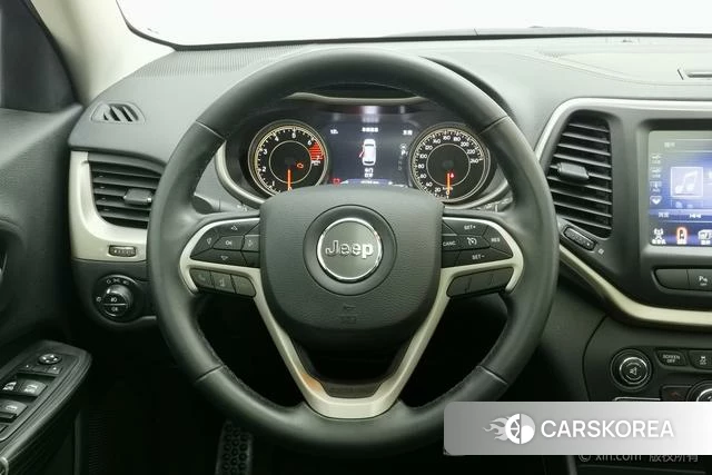 Jeep Free light id 4211583 из Китая 11