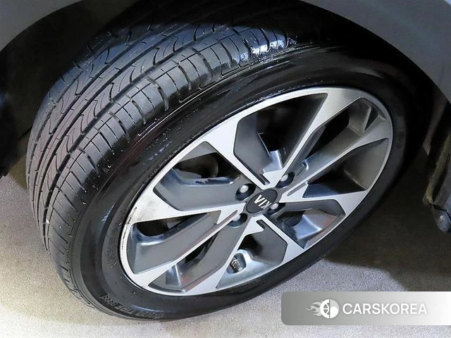Kia Stonic id 4477303 из Кореи 11