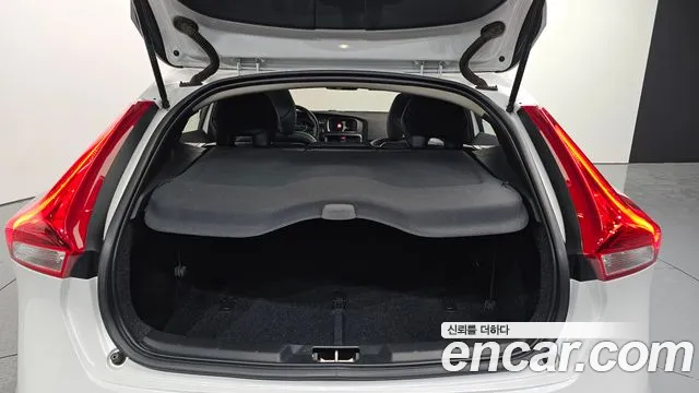 Volvo V40 Cross-Country id 2224154 из Кореи 11