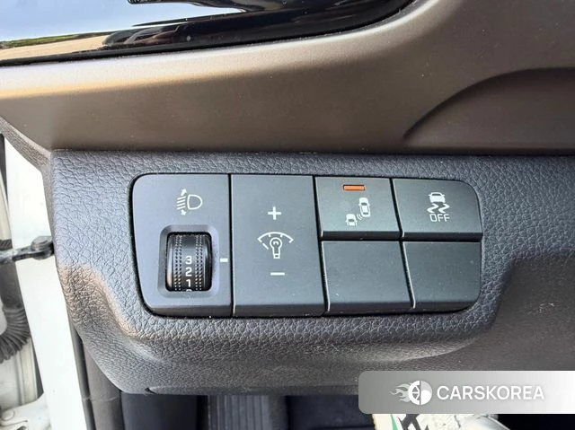 Kia Stonic id 4339661 из Кореи 11