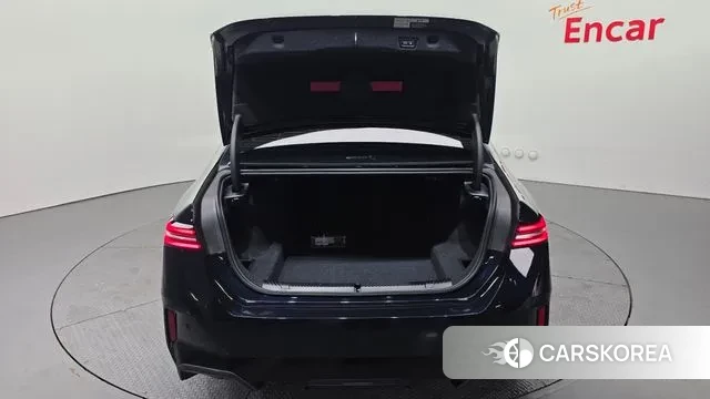 BMW 5 Series (G60) id 3769524 из Кореи 11