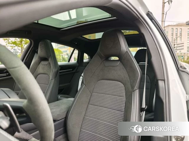 Porsche Panamera id 3957704 из Китая 11