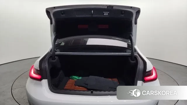 BMW 3 Series (G20) id 3697474 из Кореи 11