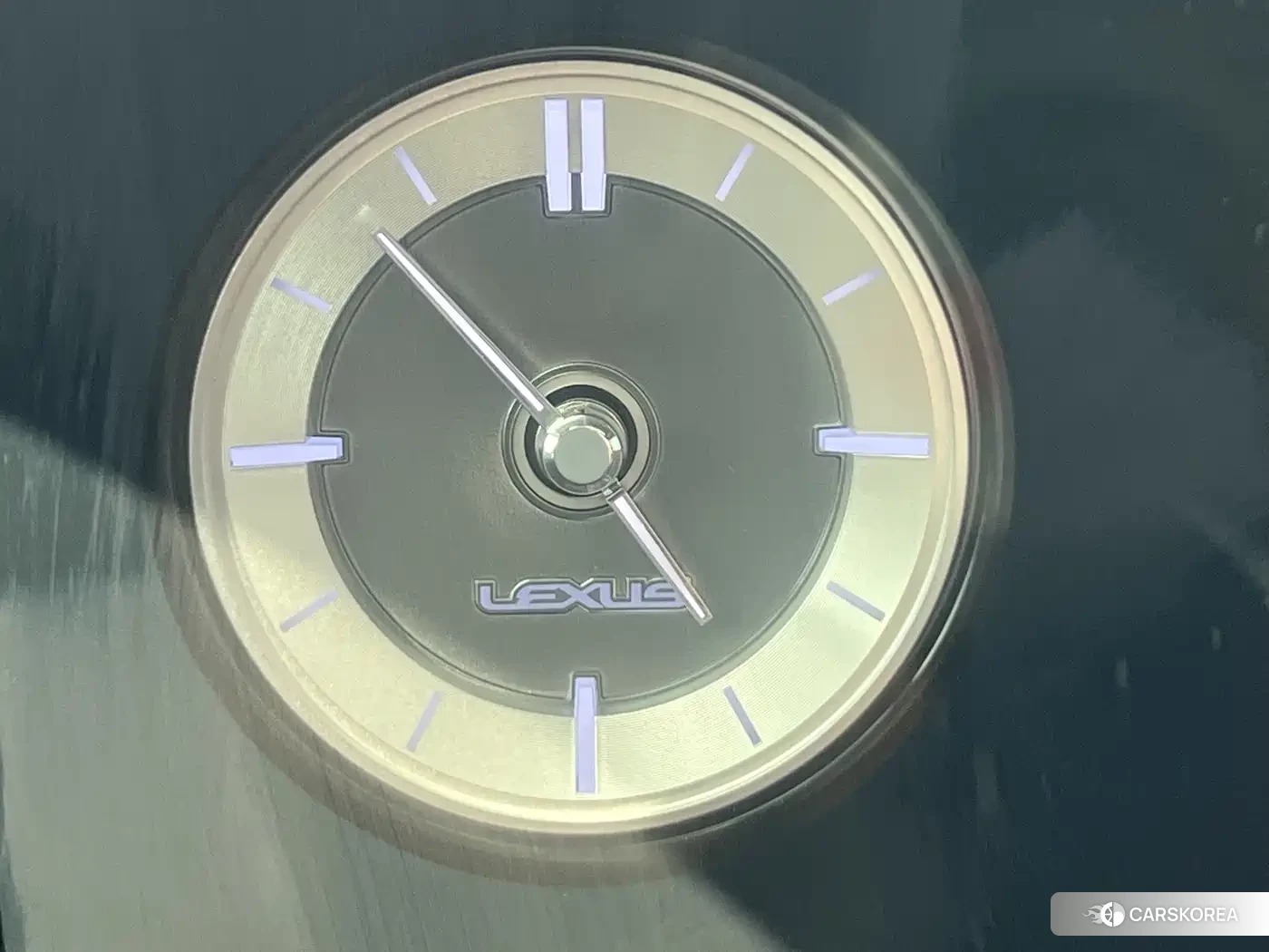 Lexus LS id 4589388 из Китая 11