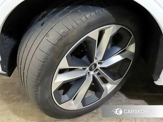 Audi Q7 (4M) id 3735083 из Кореи 11