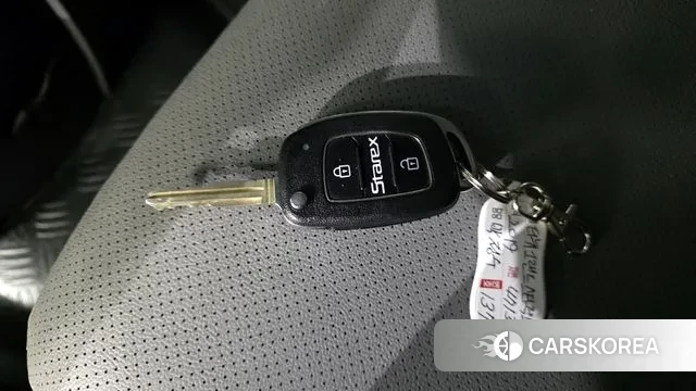 Hyundai The New Grand Starex id 3429194 из Кореи 11