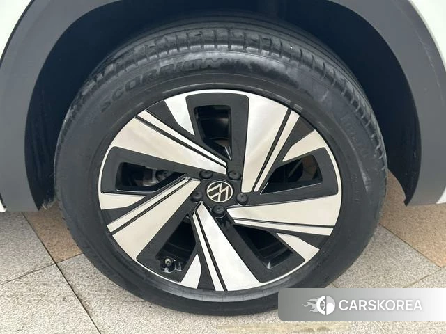 Volkswagen Tourang id 4264160 из Китая 11
