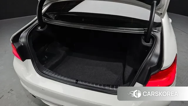 BMW 5 Series (G30) id 3617211 из Кореи 11