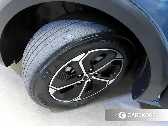 Kia Di Ol Nu Niro id 4618939 из Кореи 11
