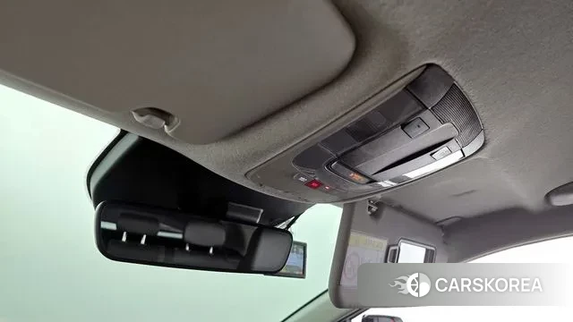 Kia Di Ol Nu Niro id 3751521 из Кореи 11