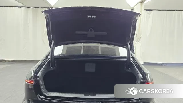 Hyundai Grandeur (GN7) id 3745645 из Кореи 11