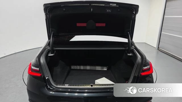 BMW 7 Series (G11) id 3910668 из Кореи 11