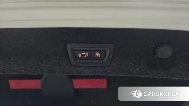 BMW 5 Series (G30) id 3408313 из Кореи 11