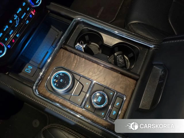 Ford Expeditation id 3935757 из Кореи 11