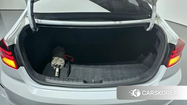 Hyundai The New Avante AD id 3942624 из Кореи 11