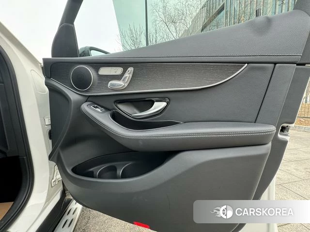 Mercedes-Benz GLC Coupe id 4257415 из Китая 11