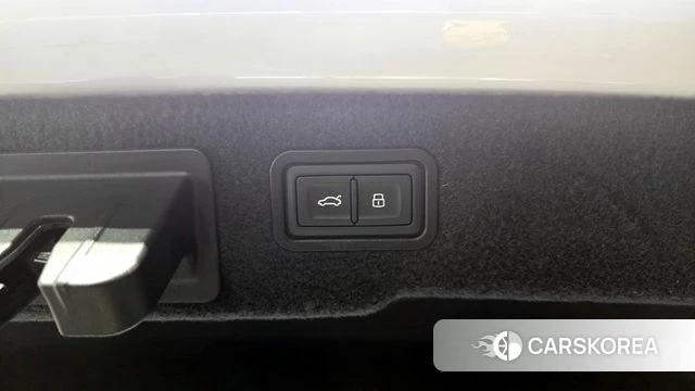 Audi A8 (D5) id 3812895 из Кореи 11