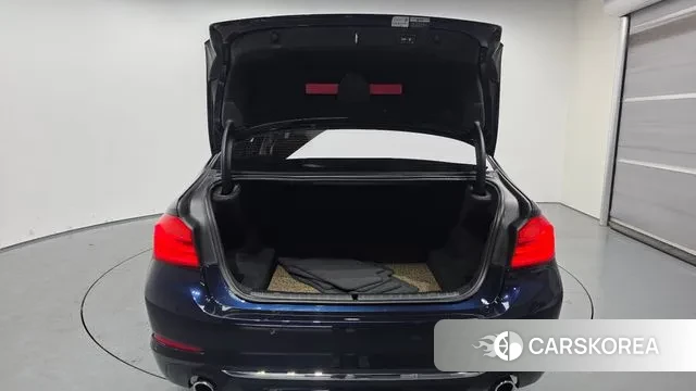 BMW 5 Series (G30) id 3772729 из Кореи 11