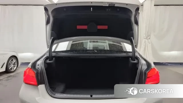 BMW 5 Series (G30) id 3071707 из Кореи 11