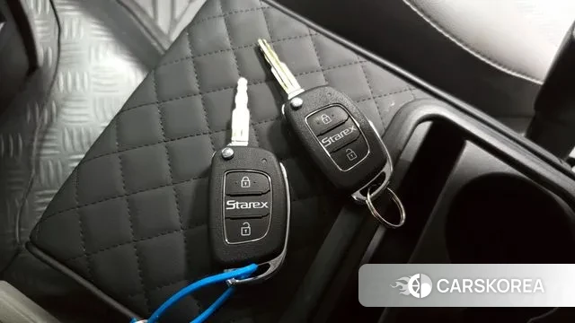 Hyundai The New Grand Starex id 3778377 из Кореи 11