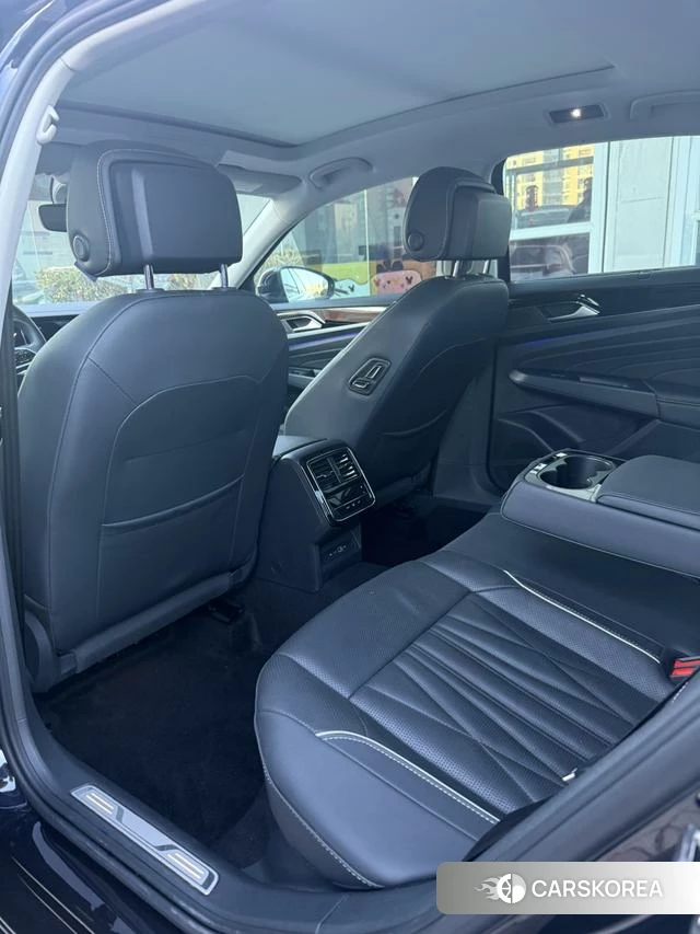 Volkswagen Passat id 4257760 из Китая 11