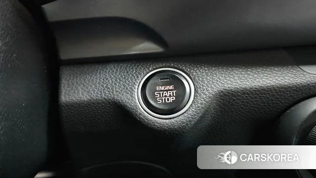 Kia Stonic id 4899935 из Кореи 11