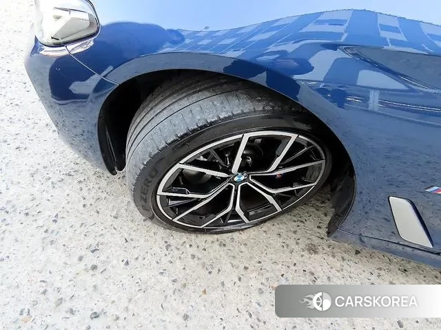 BMW 5 Series (G30) id 3361965 из Кореи 11